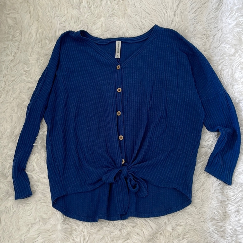 Waffle knot blue top medium